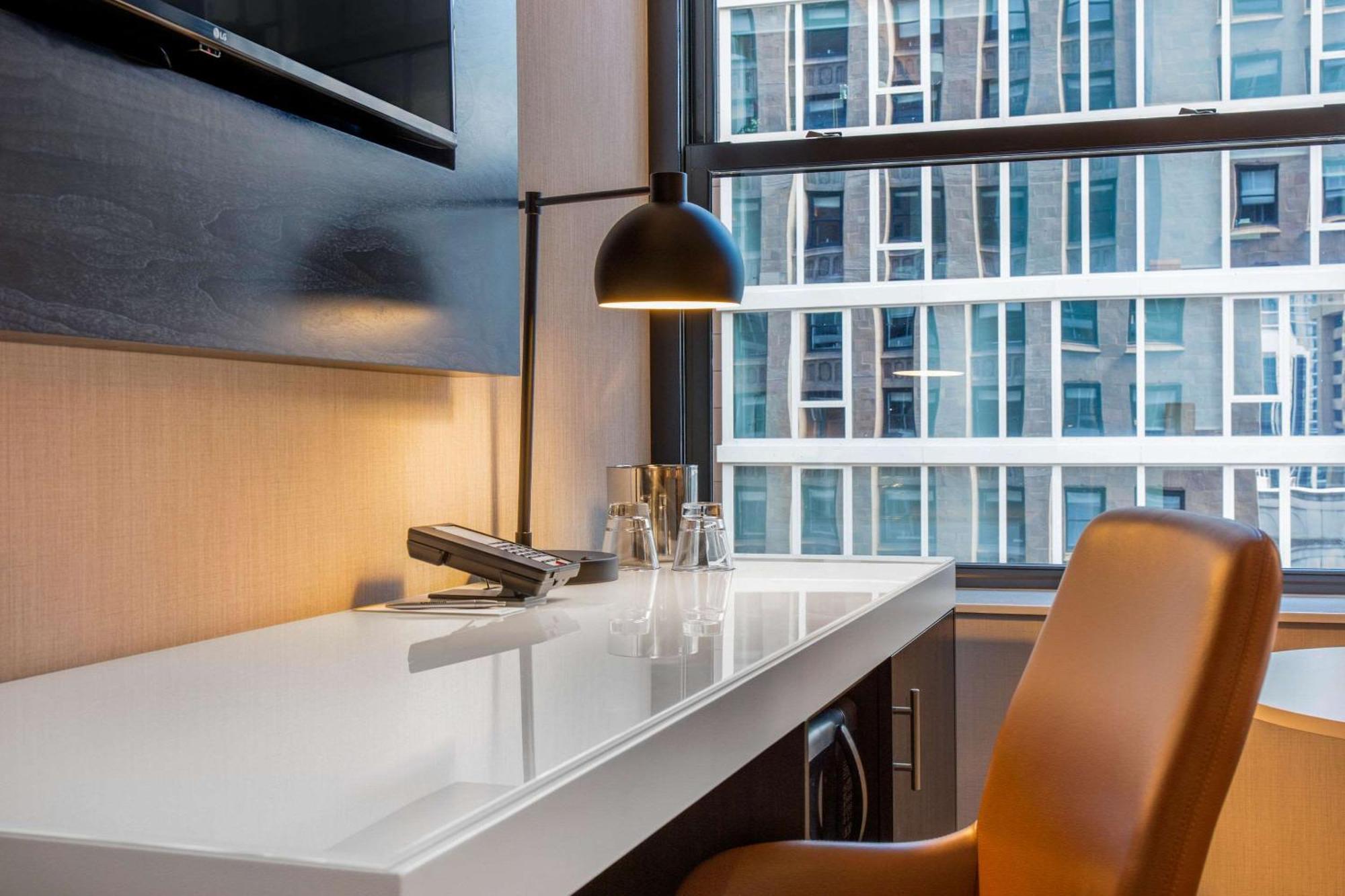 Cambria Hotel Chicago Loop - Theatre District Екстериор снимка